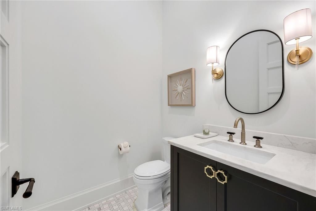 3200 Crayton Rd, Naples, FL 34103 Photo