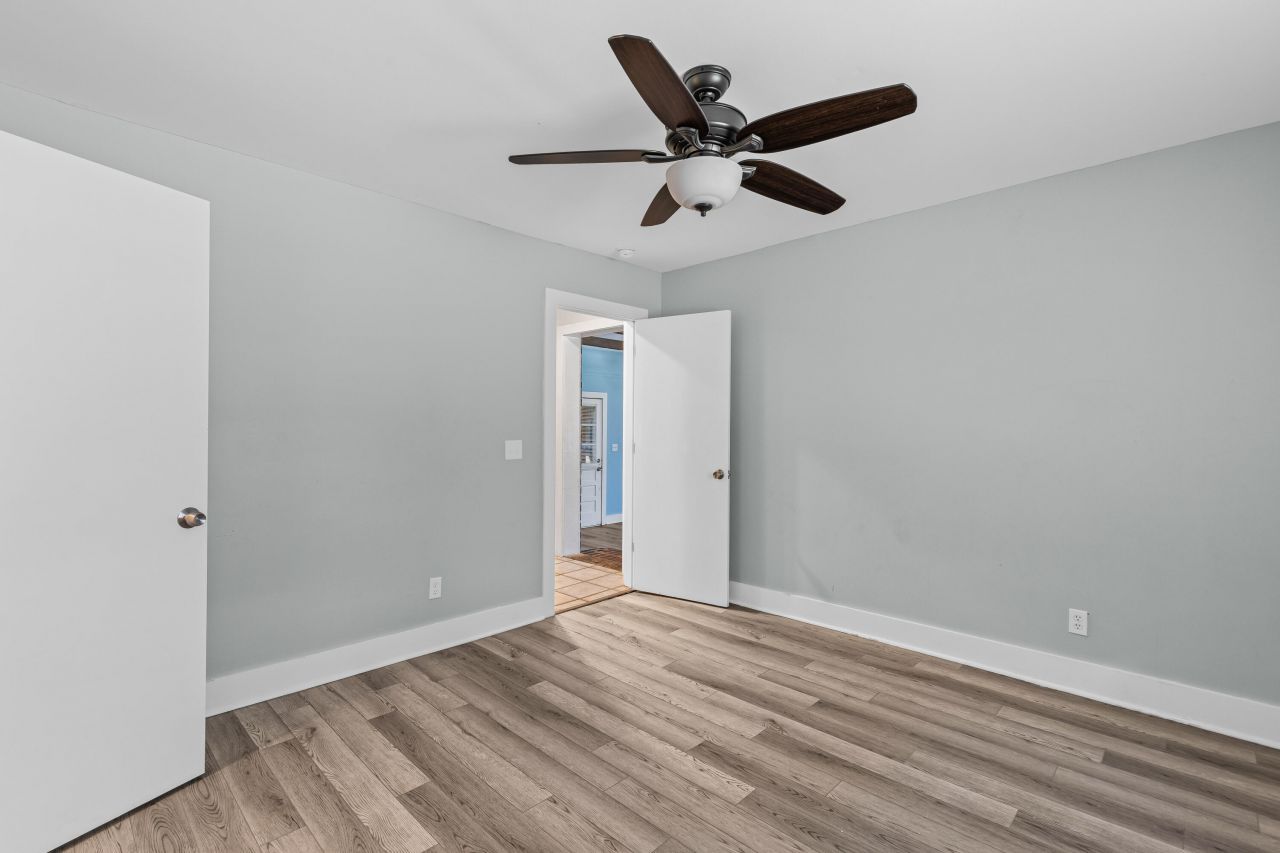 1944 Old Fort Avenue Photo 12