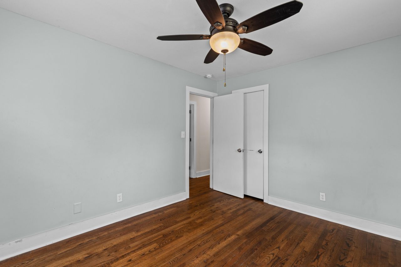 1944 Old Fort Avenue Photo 23