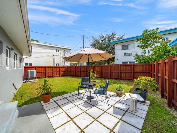 2010 Calais Dr, Miami Beach, FL 33141