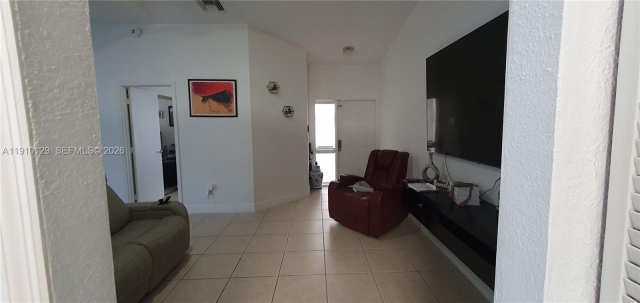 6702 SW 152nd Pl, Unit 28-02, Miami, FL 33193 Photo