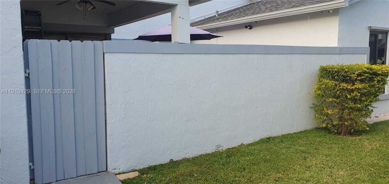 6702 SW 152nd Pl, Unit 28-02, Miami, FL 33193 Photo