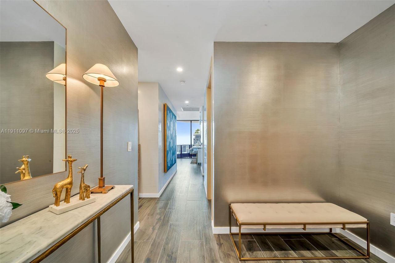 1000 Brickell Plz, Unit PH5807, Miami, FL 33131 Photo