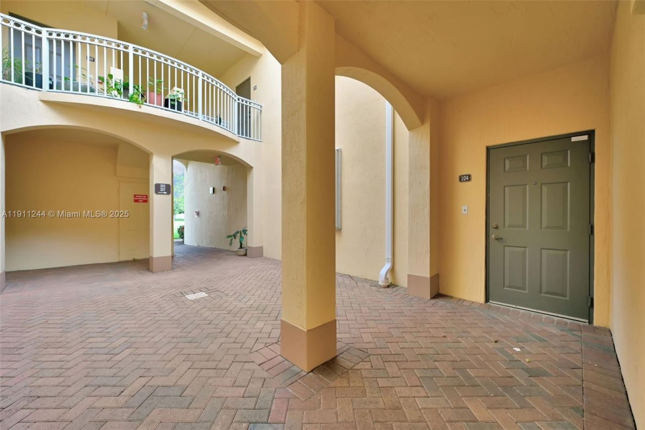 Please Call For Address, Unit 104, Miami, FL 33172 Photo