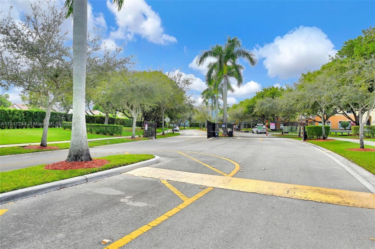 Please Call For Address, Unit 104, Miami, FL 33172 Photo