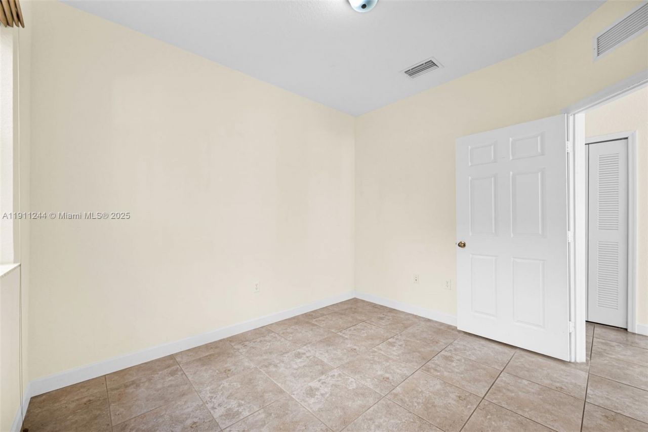 Please Call For Address, Unit 104, Miami, FL 33172 Photo