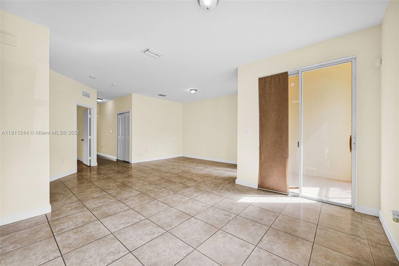 Please Call For Address, Unit 104, Miami, FL 33172 Photo