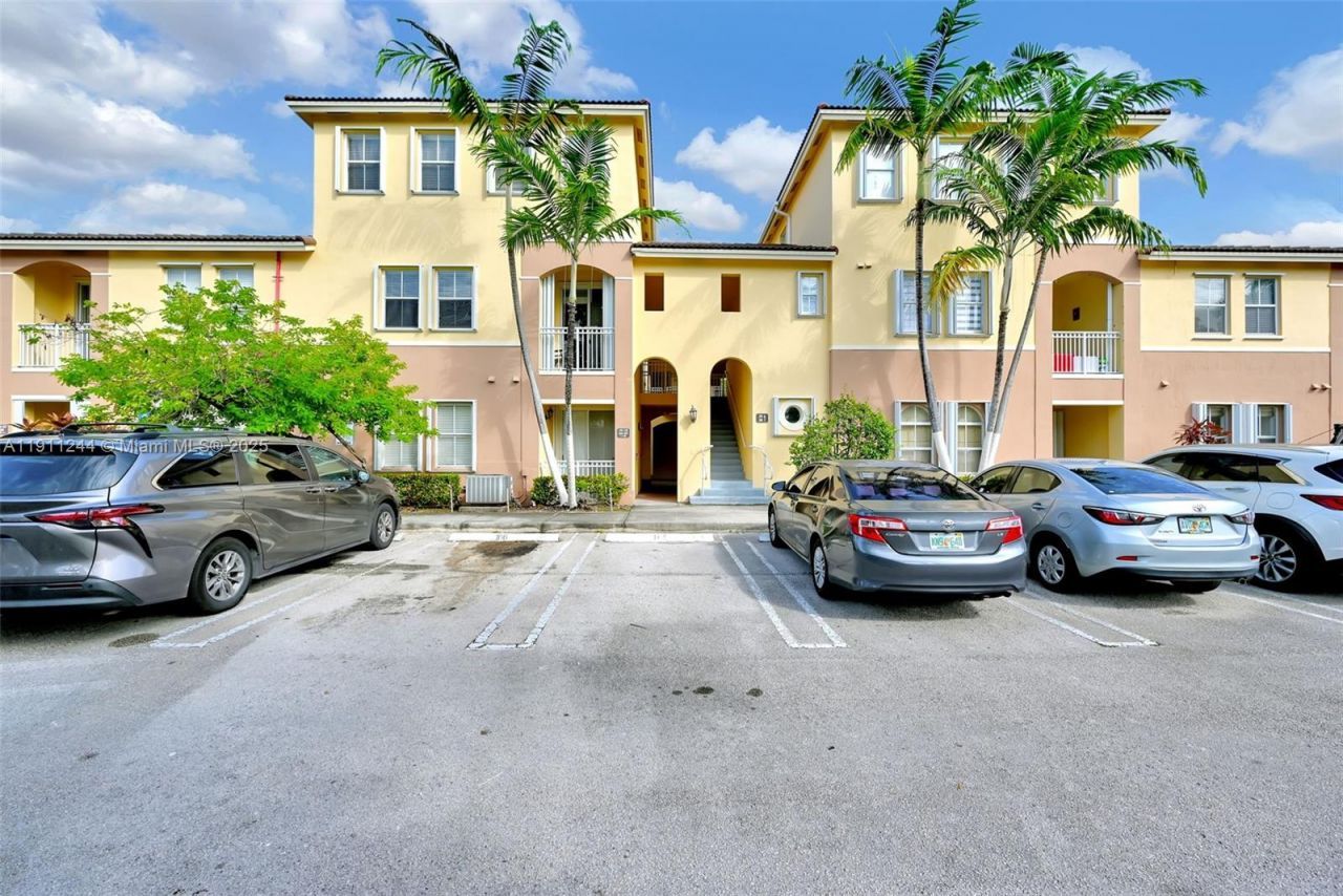 Please Call For Address, Unit 104, Miami, FL 33172 Photo