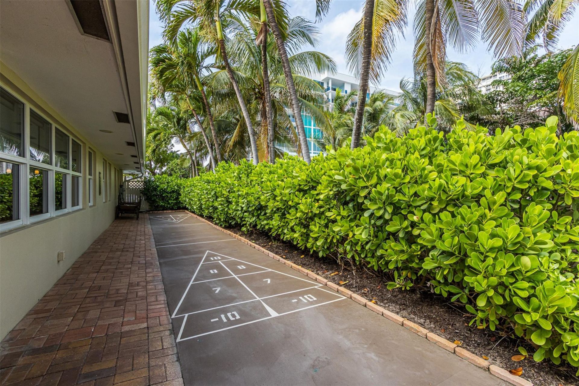 401 Briny Avenue, Unit 708, Pompano Beach, FL 33062 Photo