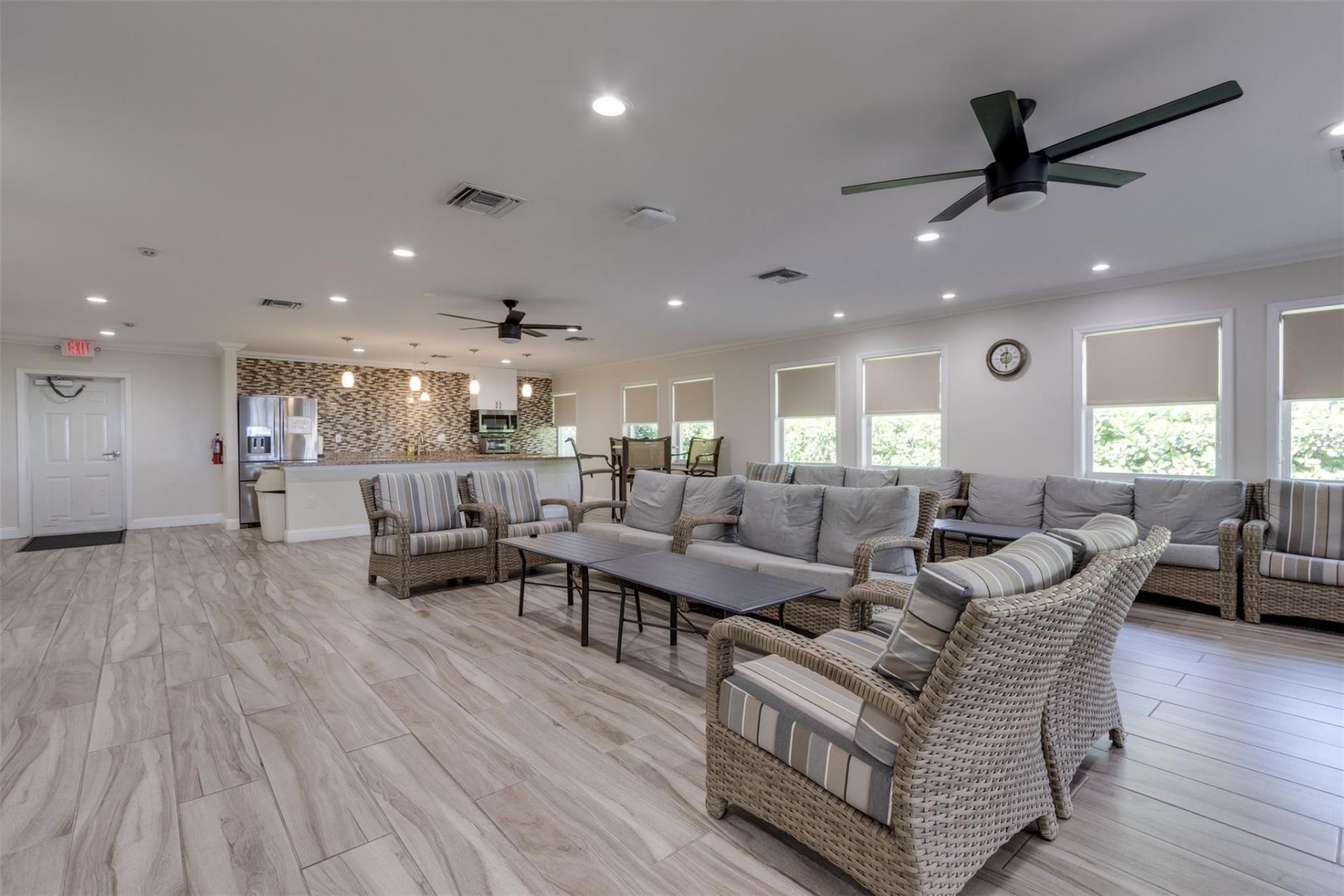 401 Briny Avenue, Unit 708, Pompano Beach, FL 33062 Photo