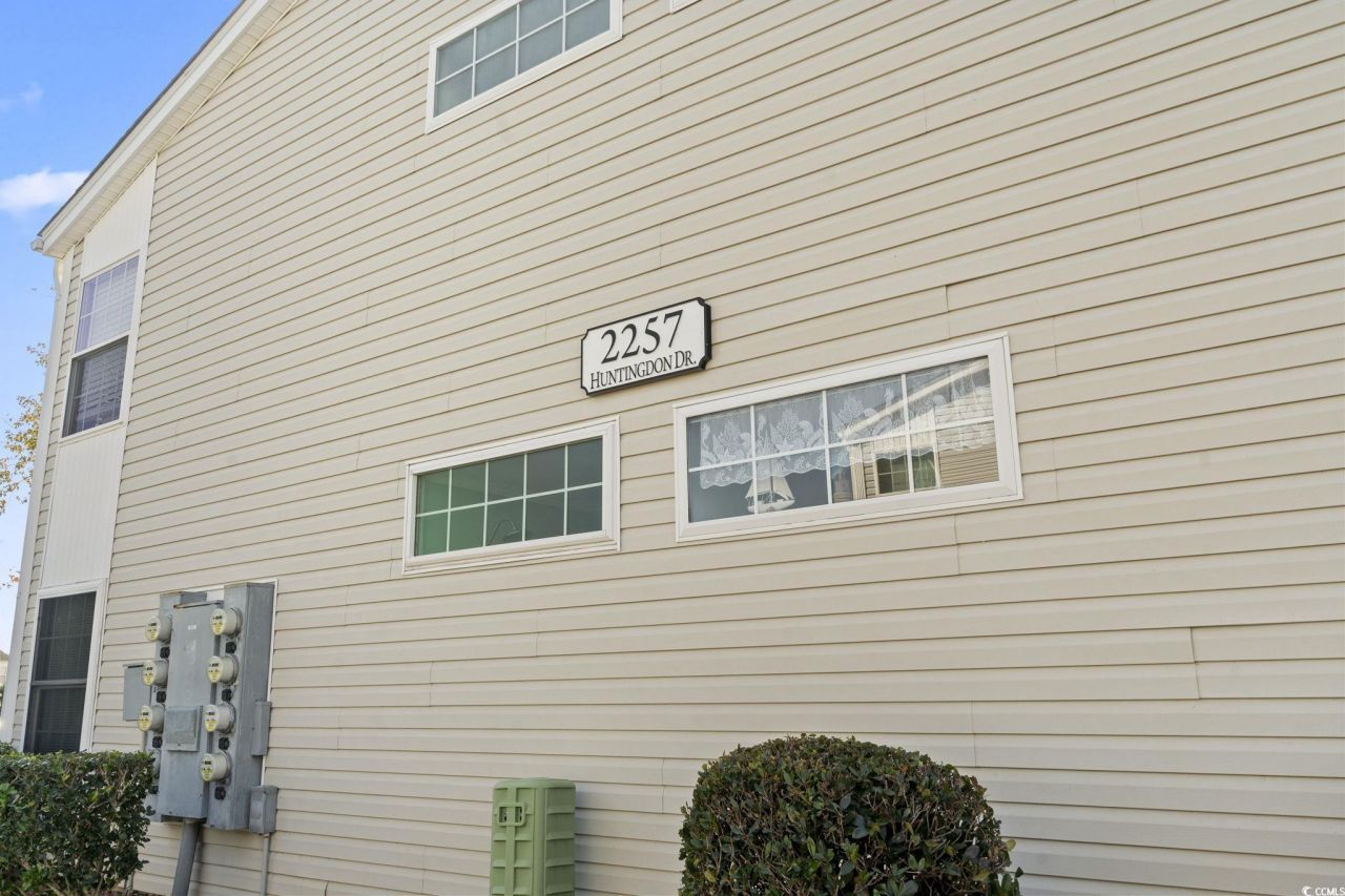 2257 Huntingdon Dr. Photo 40