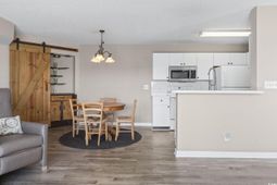 2257 Huntingdon Dr. photo 4