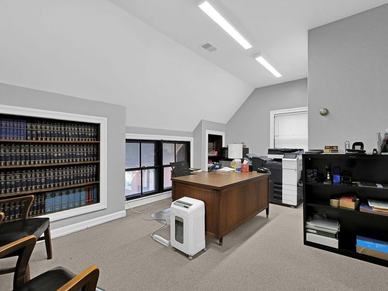 169 E Livingston Avenue , Columbus, OH 43215 Photo 17