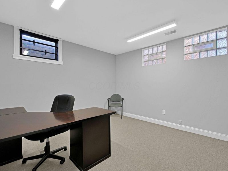 169 E Livingston Avenue , Columbus, OH 43215 Photo 21