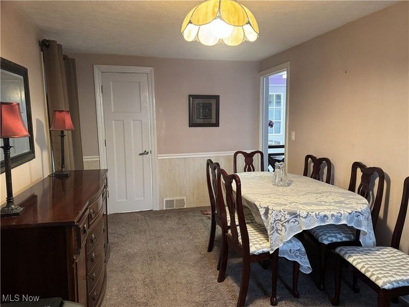 246 29th Street NW, Barberton, OH 44203 Photo 6