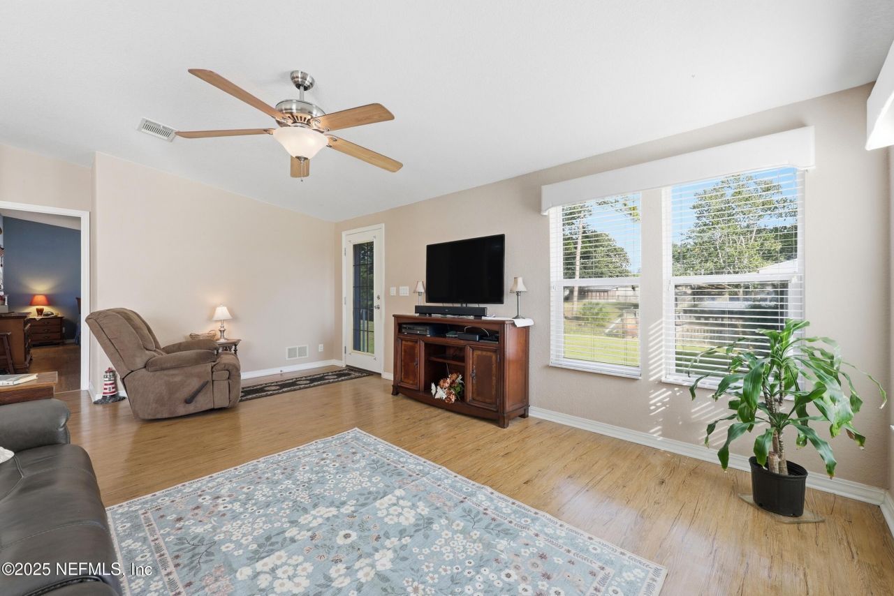 112 Waterside Avenue, Satsuma, FL 32189 Photo