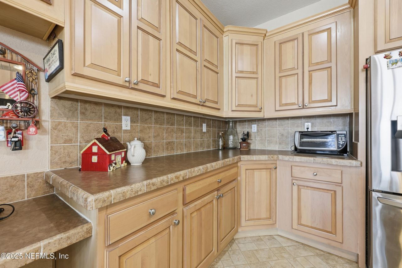 112 Waterside Avenue, Satsuma, FL 32189 Photo