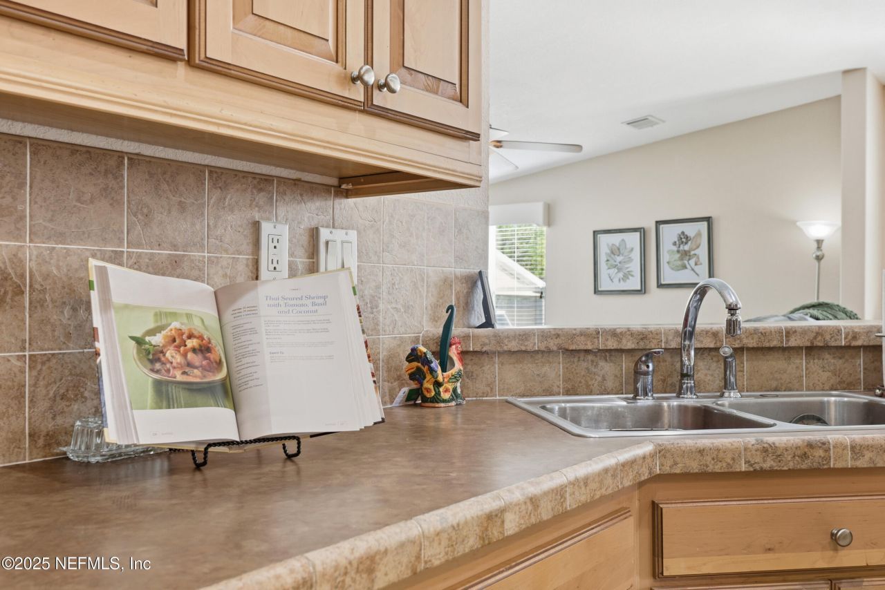 112 Waterside Avenue, Satsuma, FL 32189 Photo