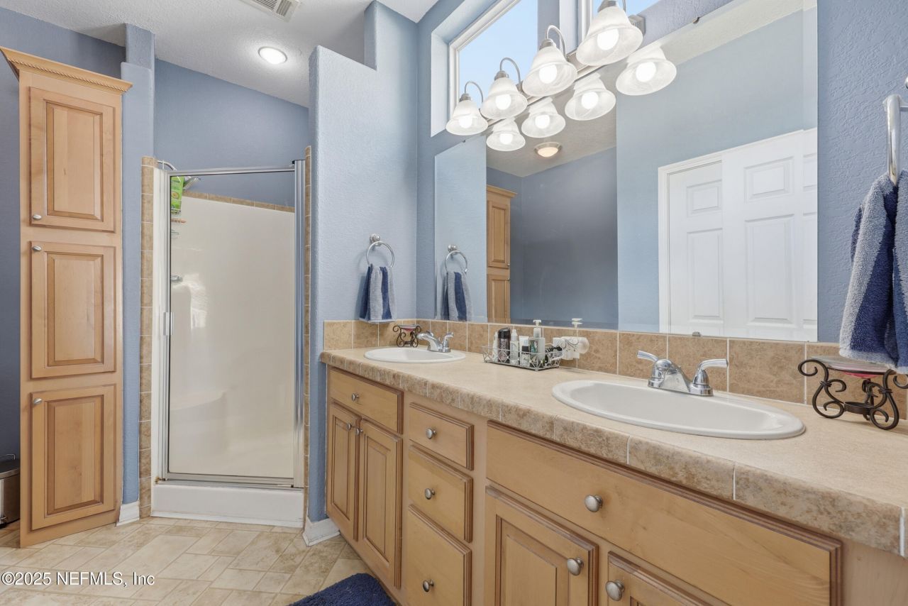 112 Waterside Avenue, Satsuma, FL 32189 Photo