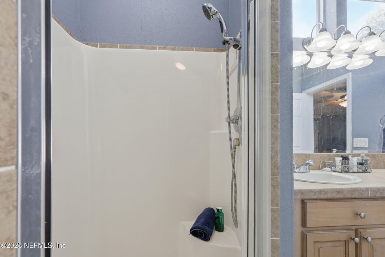 112 Waterside Avenue, Satsuma, FL 32189 Photo