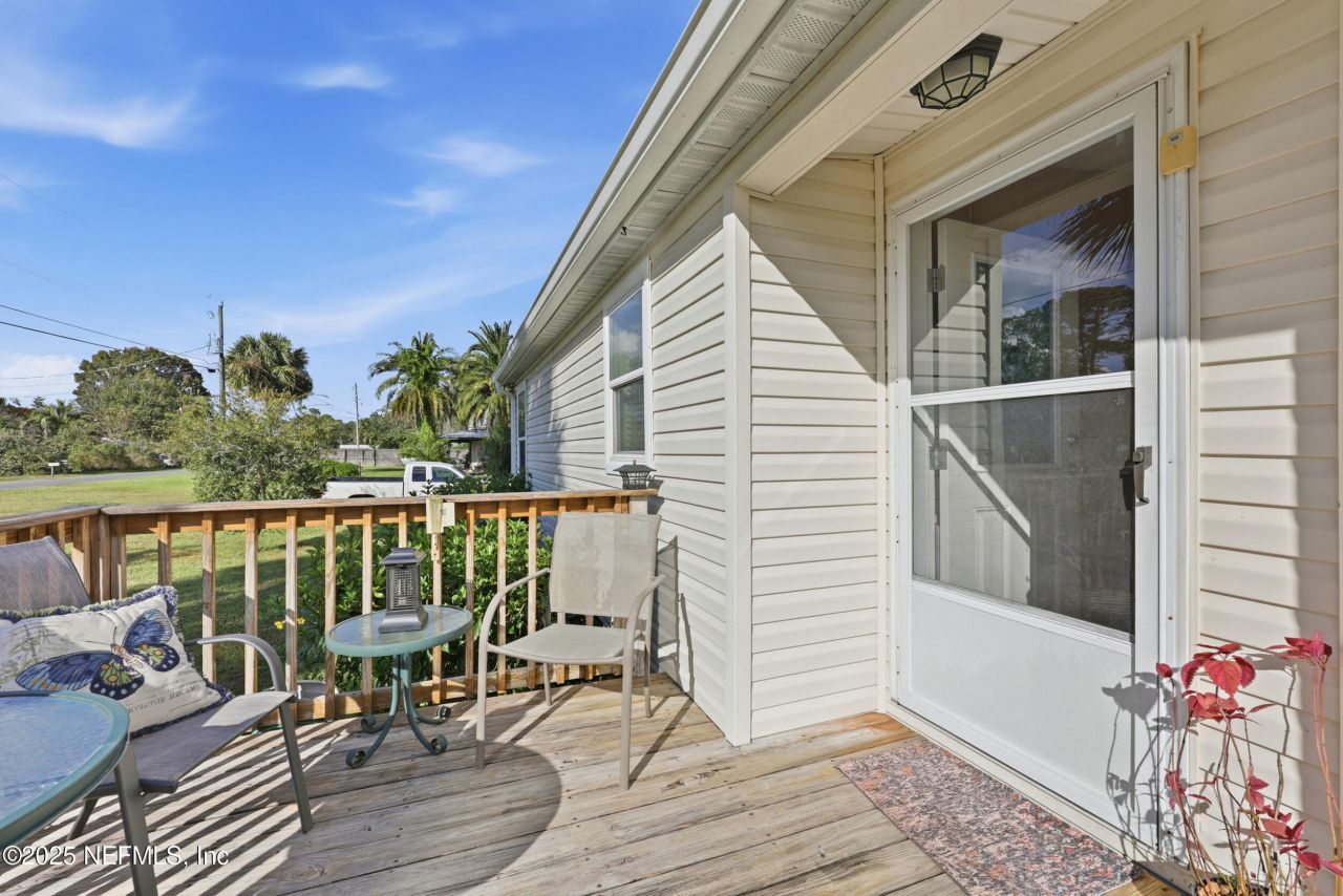 112 Waterside Avenue, Satsuma, FL 32189 Photo