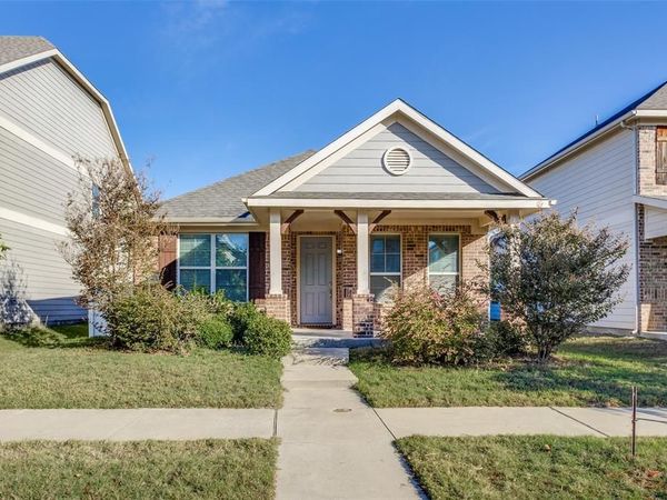 1013 Bruni Court, Aubrey, TX 76227