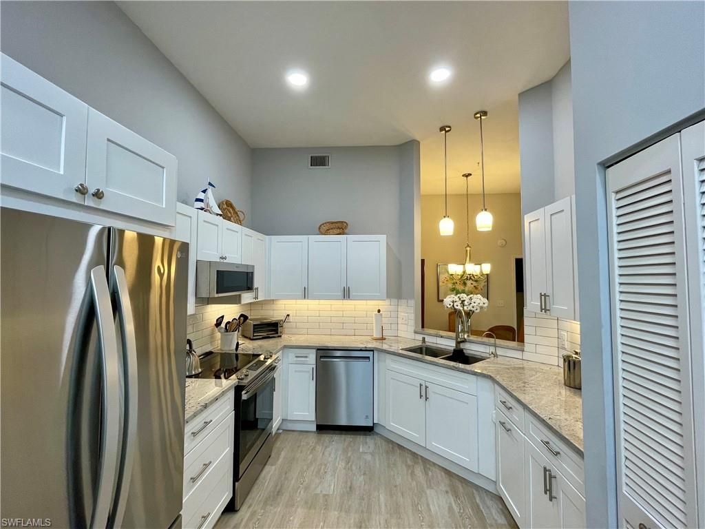 2671 Citrus Lake Dr, Unit E-303, Naples, FL 34109 Photo