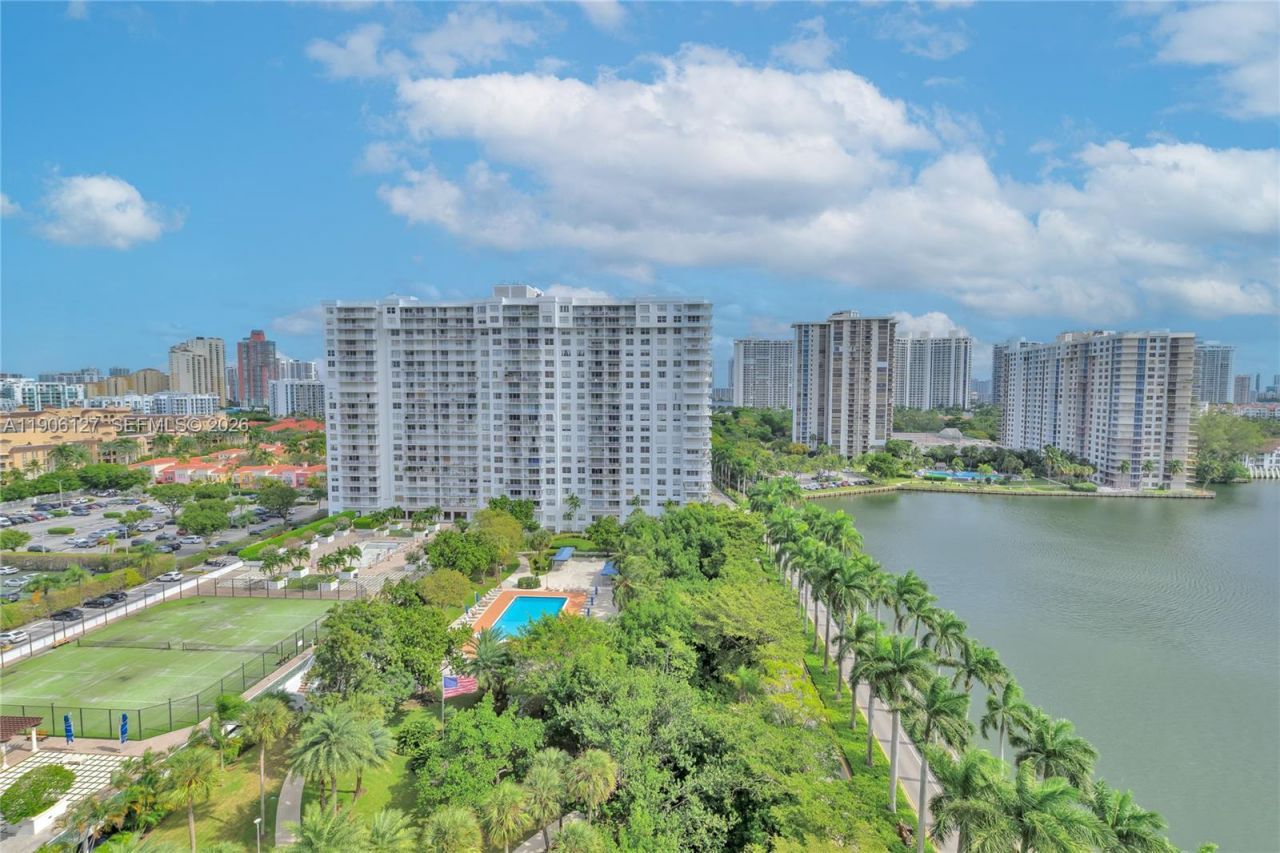 2801 NE 183rd St, Unit 1516W, Aventura, FL 33160 Photo