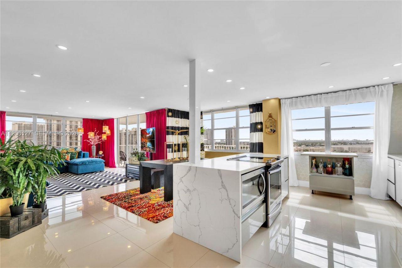 2801 NE 183rd St, Unit 1516W, Aventura, FL 33160 Photo