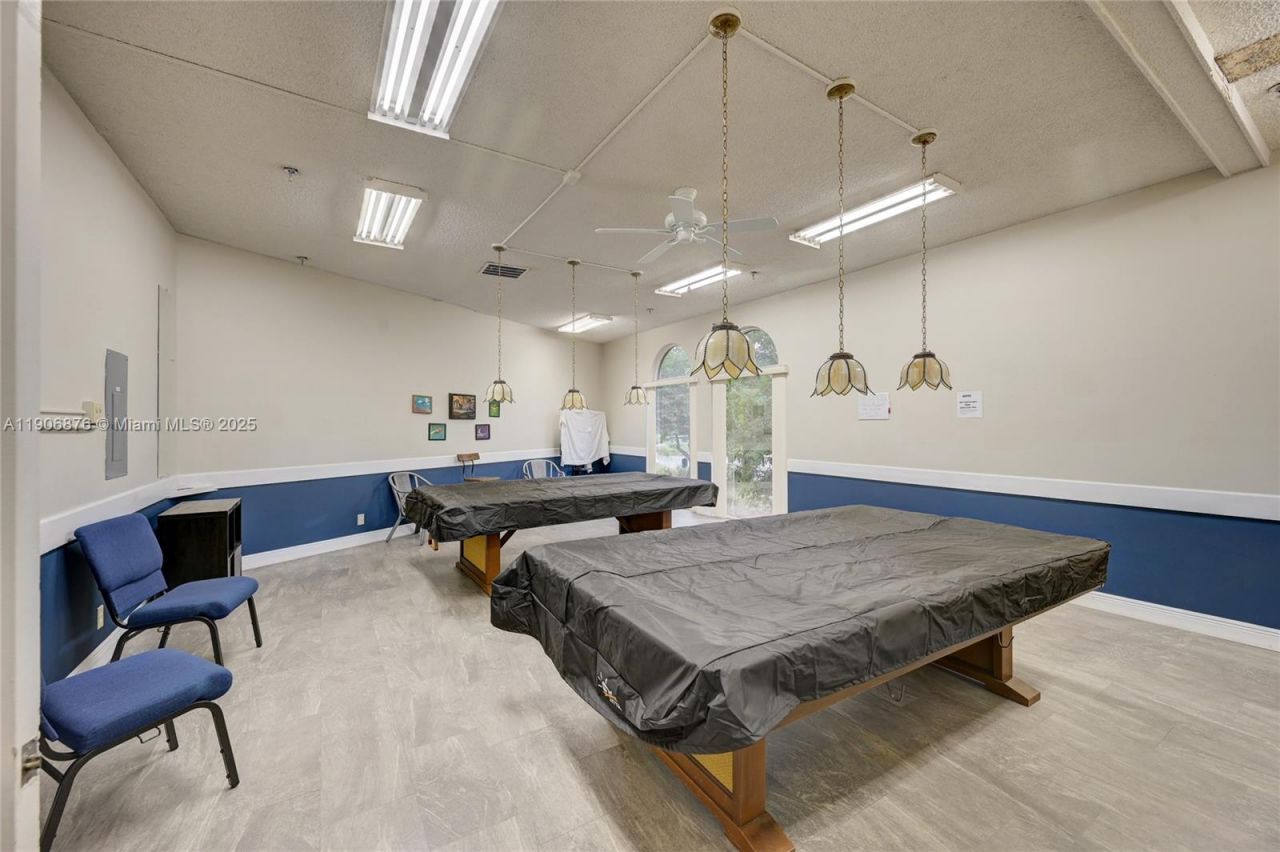 3654 Via Poinciana, Unit 502, Lake Worth, FL 33467 Photo