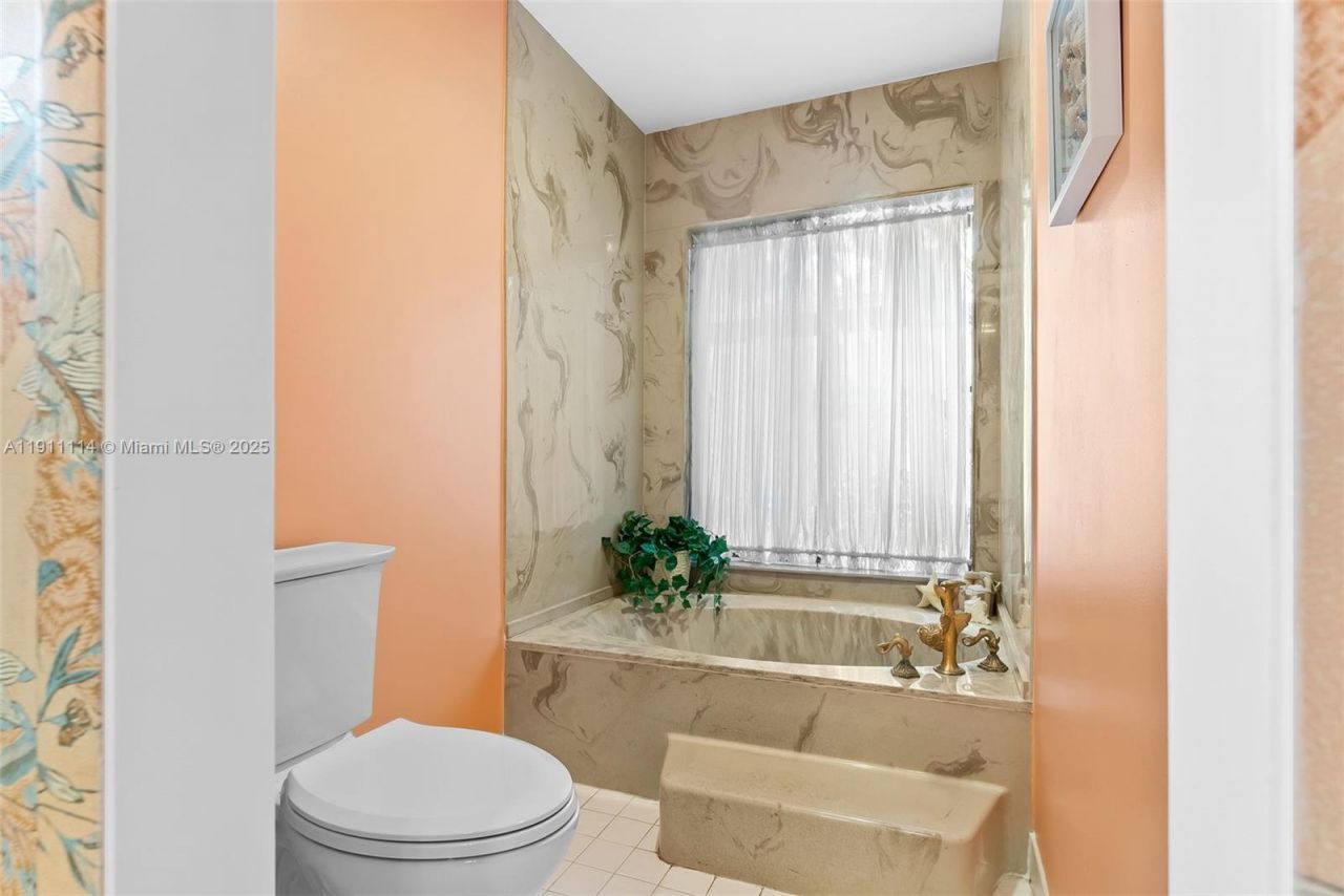 7665 Sierra Dr W, Boca Raton, FL 33433 Photo