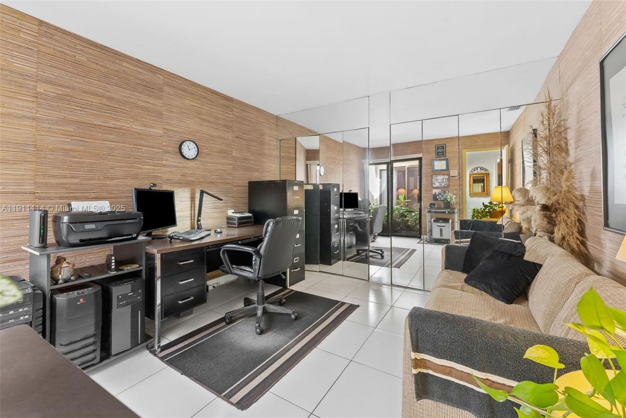 7665 Sierra Dr W, Boca Raton, FL 33433 Photo