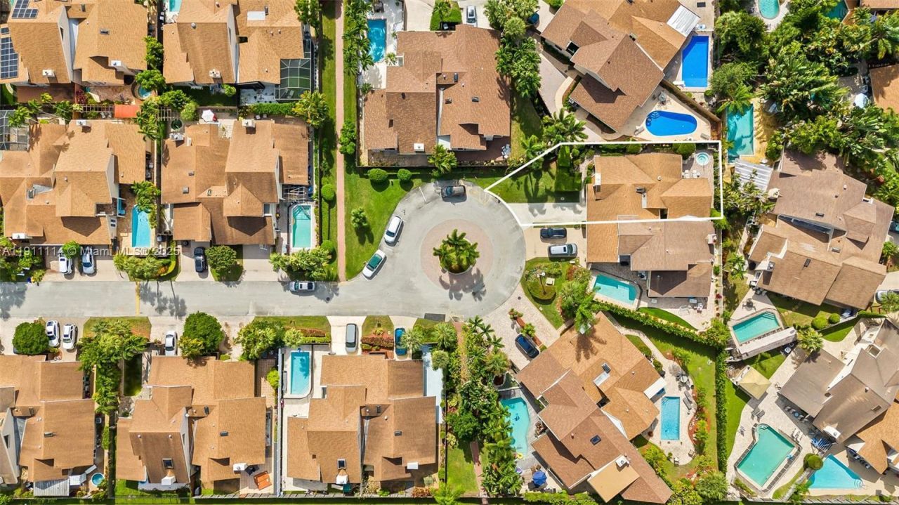 7665 Sierra Dr W, Boca Raton, FL 33433 Photo