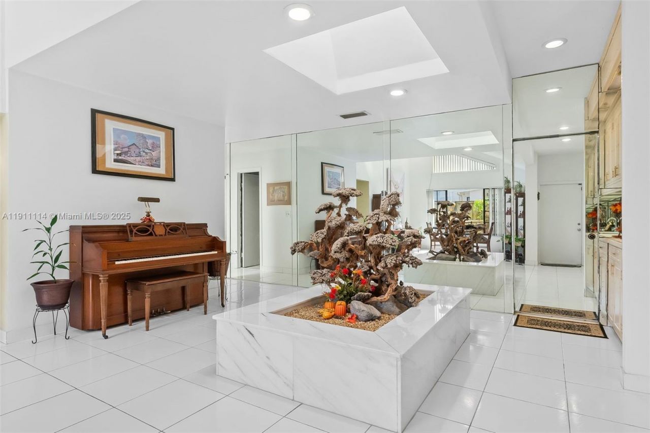 7665 Sierra Dr W, Boca Raton, FL 33433 Photo