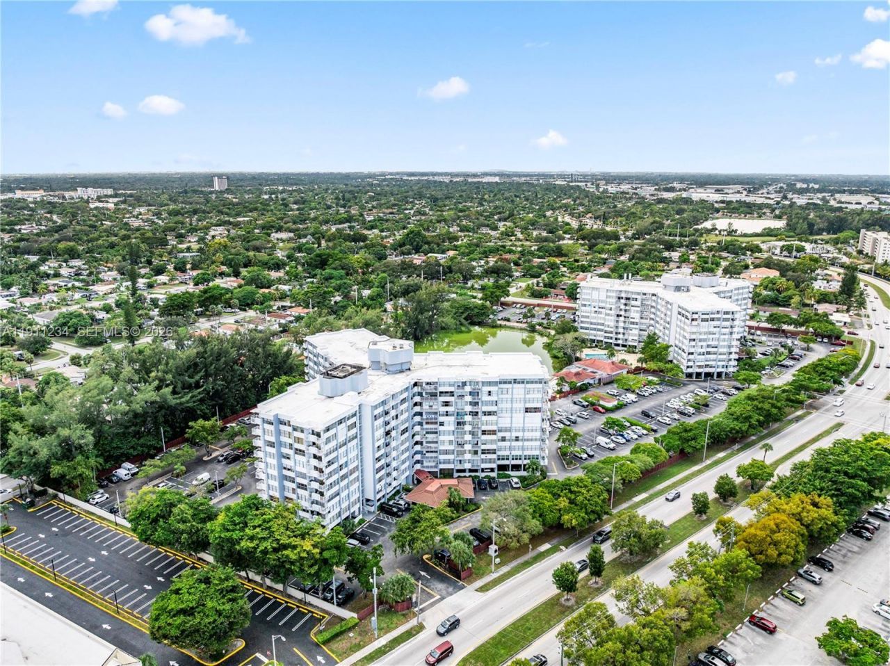 1300 NE Miami Gardens Dr, Unit 512E, Miami, FL 33179 Photo