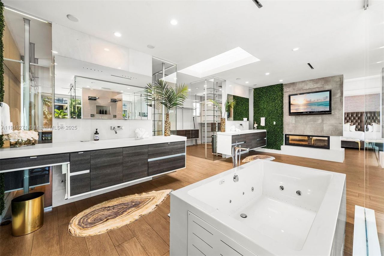 1319 Seminole Dr, Fort Lauderdale, FL 33304 Photo