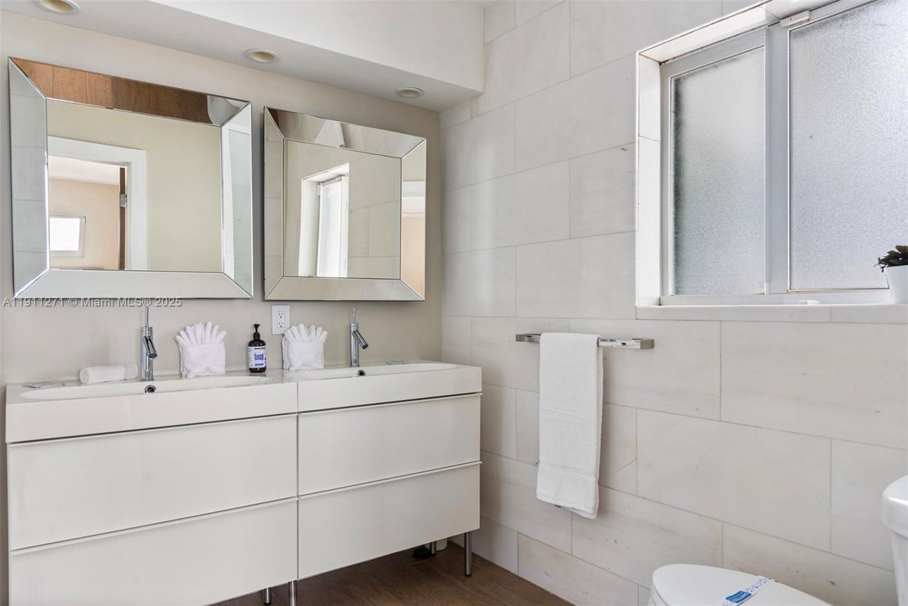 1319 Seminole Dr, Fort Lauderdale, FL 33304 Photo