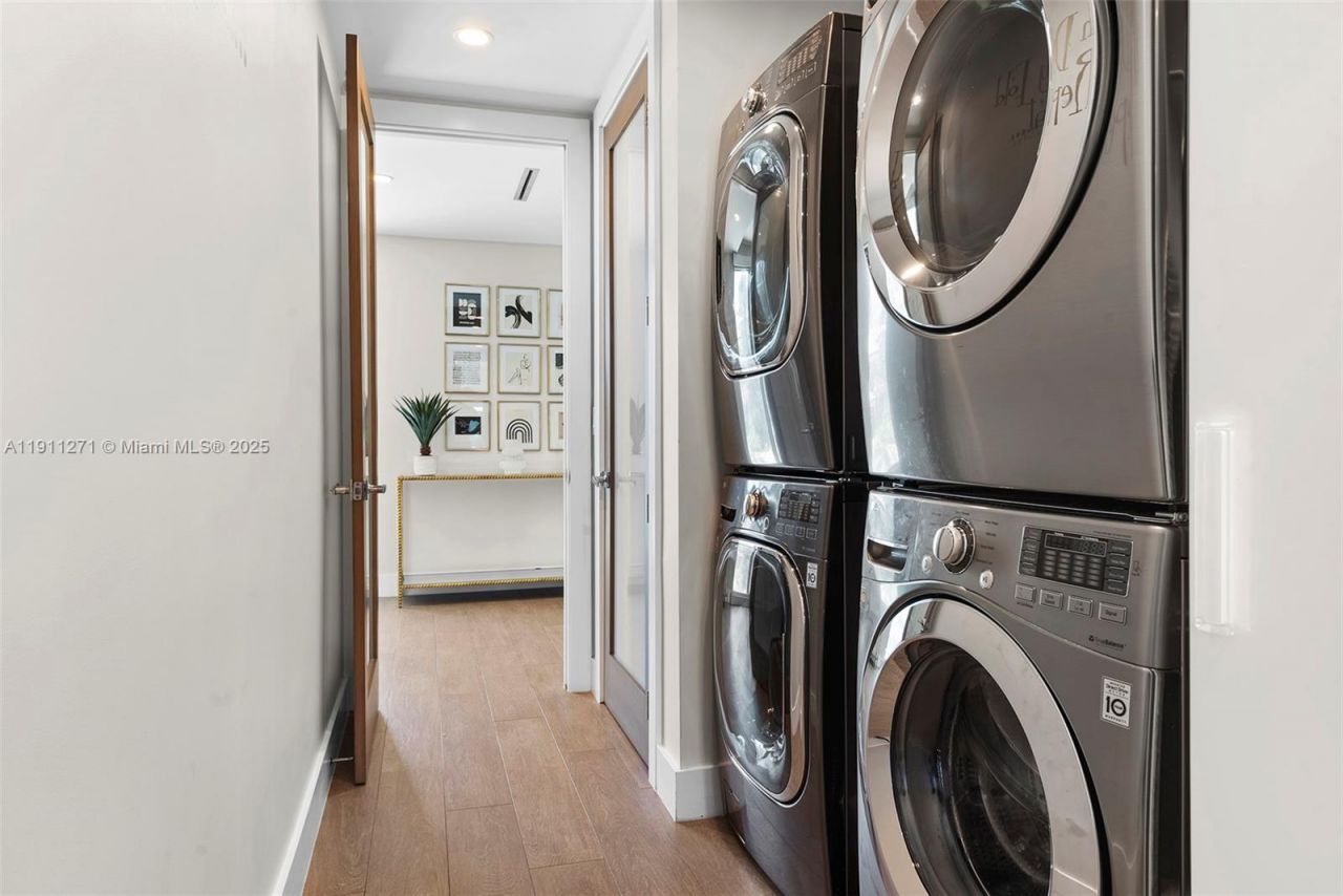 1319 Seminole Dr, Fort Lauderdale, FL 33304 Photo