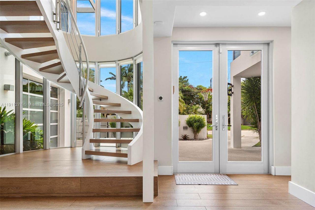 1319 Seminole Dr, Fort Lauderdale, FL 33304 Photo