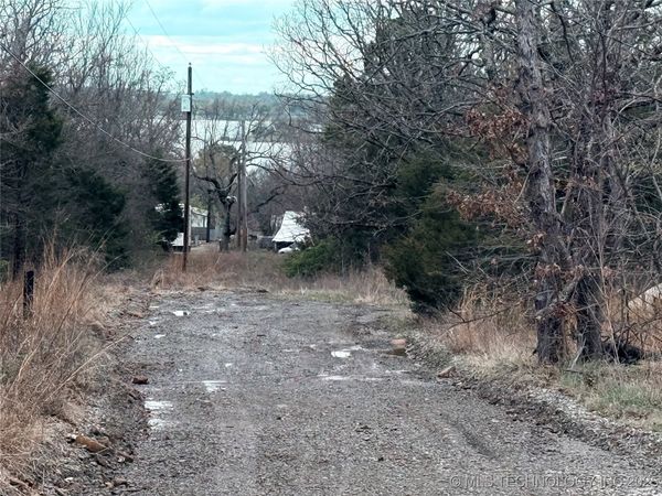 E Davis Street , Eufaula, OK 74432