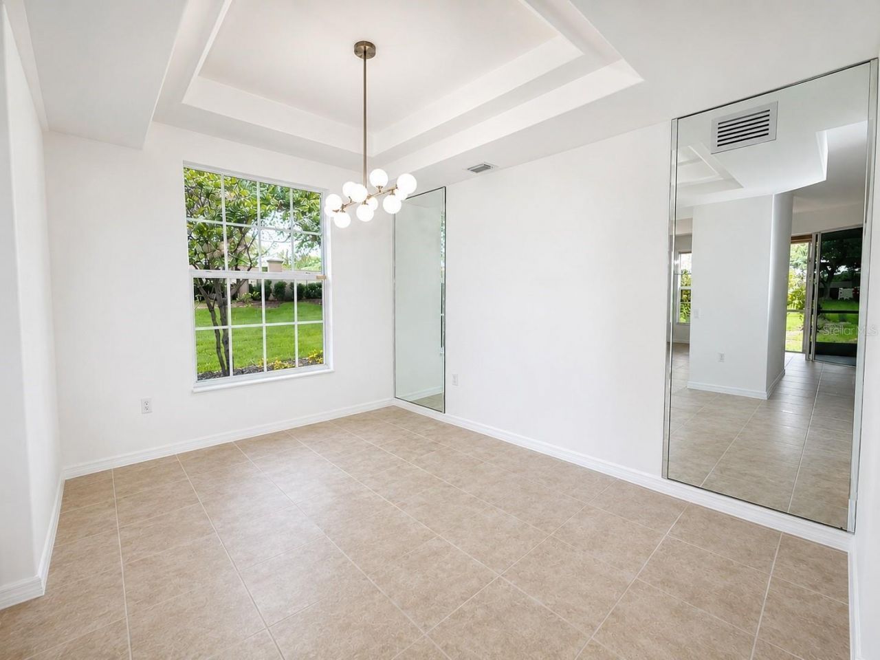 4463 Cinnamon Drive, Unit 2502, Sarasota, FL 34238 Photo
