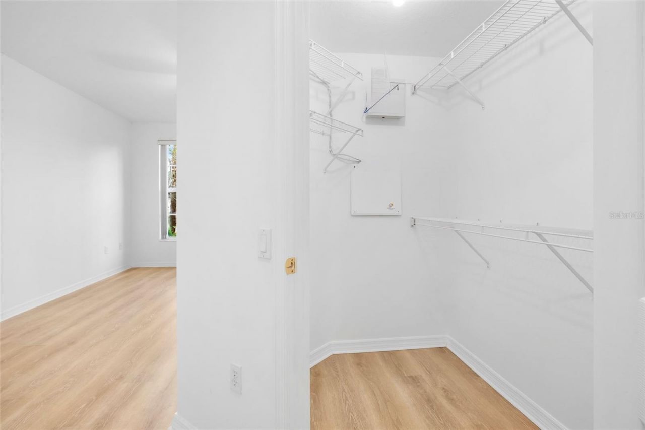 4463 Cinnamon Drive, Unit 2502, Sarasota, FL 34238 Photo