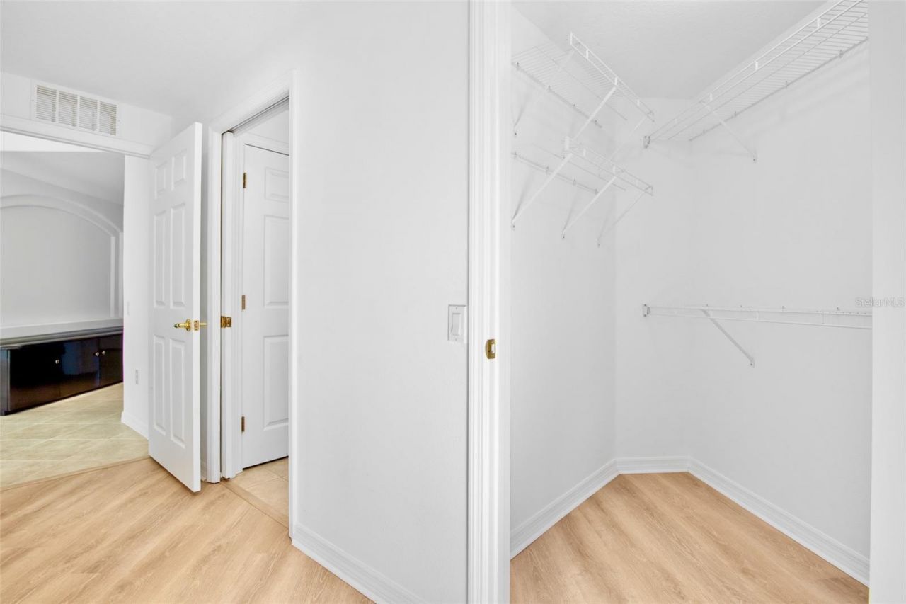 4463 Cinnamon Drive, Unit 2502, Sarasota, FL 34238 Photo