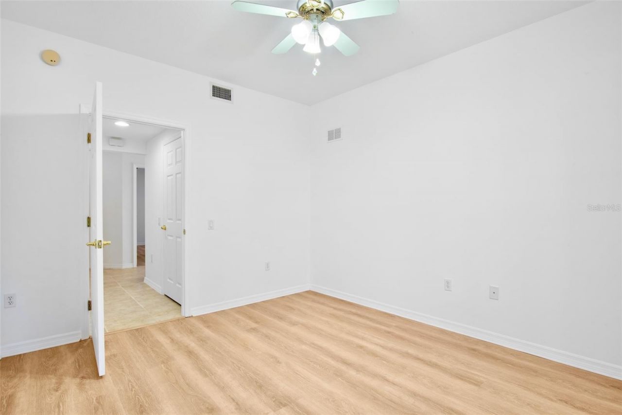 4463 Cinnamon Drive, Unit 2502, Sarasota, FL 34238 Photo