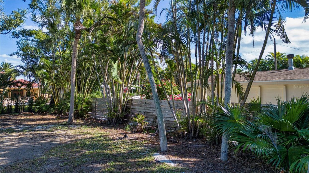 51 S Adams Drive, Sarasota, FL 34236 Photo