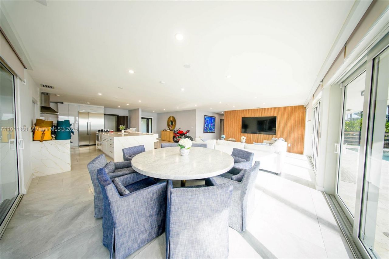 1242 NE 81st Ter, Miami, FL 33138 Photo