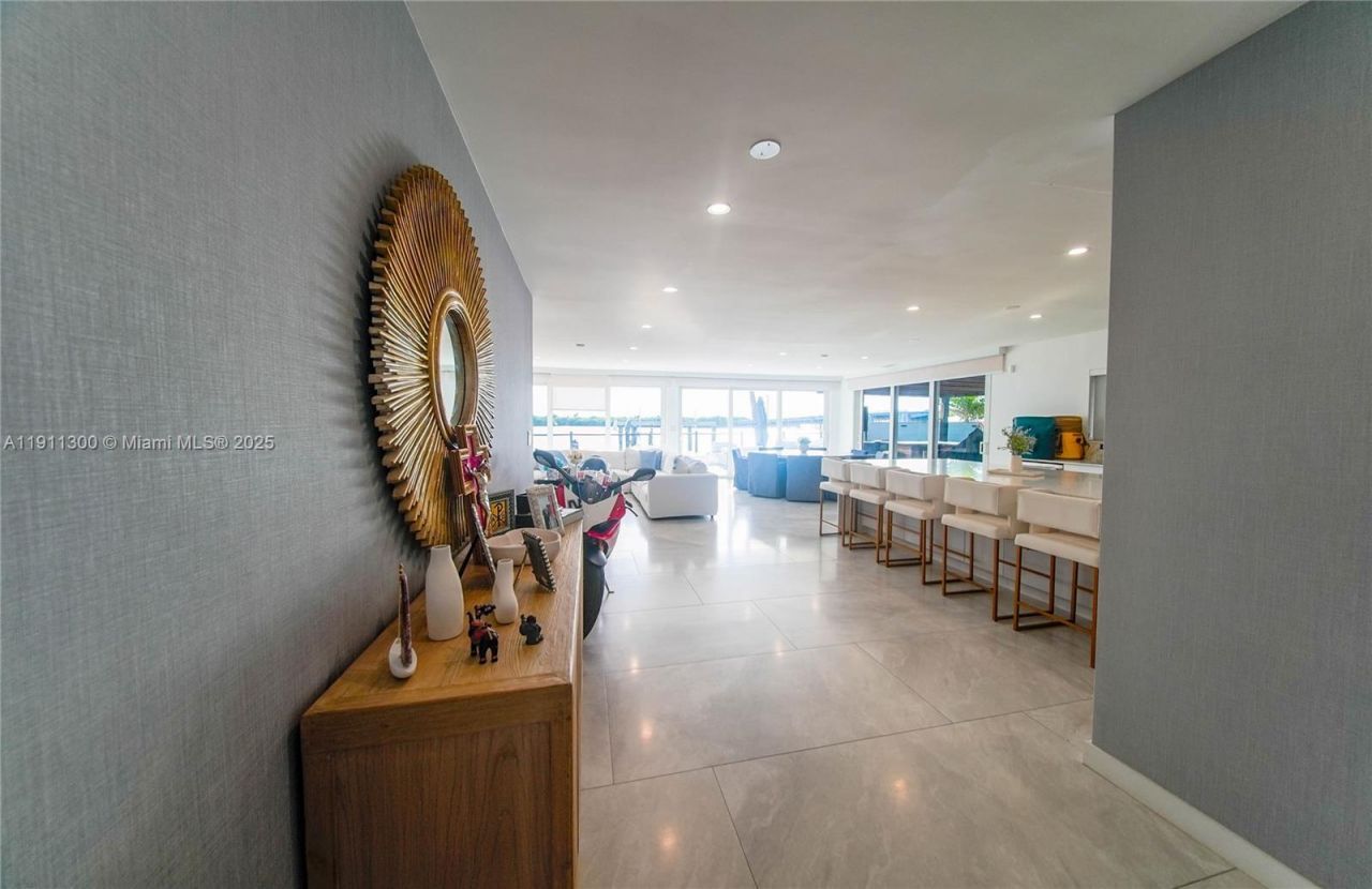 1242 NE 81st Ter, Miami, FL 33138 Photo