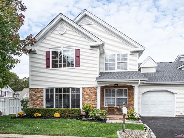 1 Casey Lane, Middle Island, NY 11953