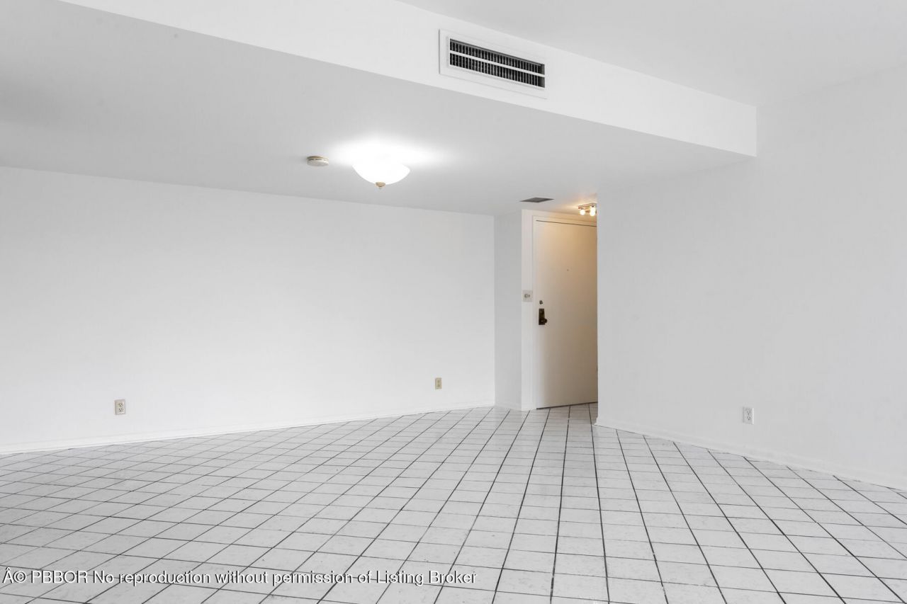 2860 S Ocean Boulevard, Unit 210, Palm Beach, FL 33480 Photo