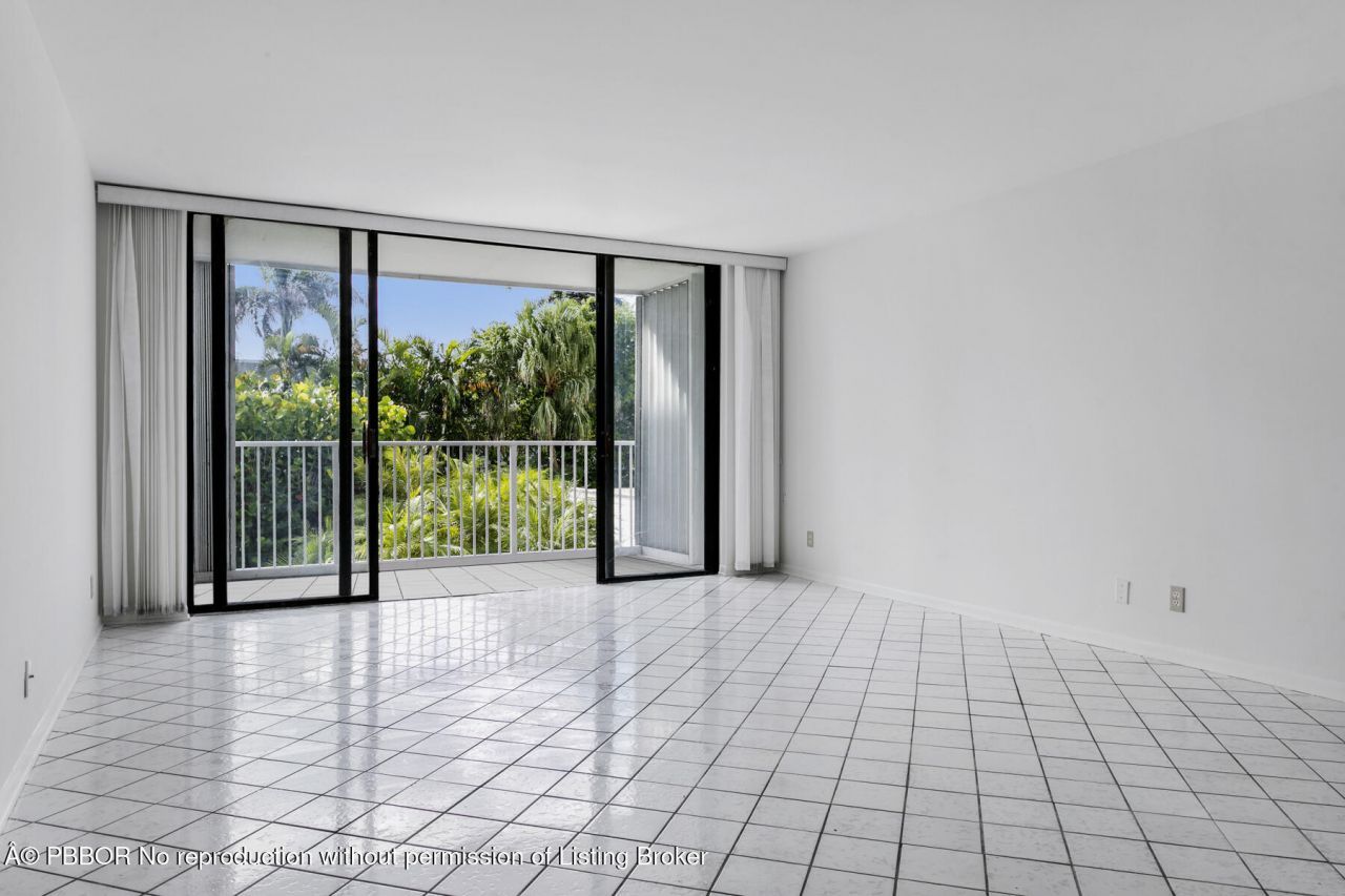 2860 S Ocean Boulevard, Unit 210, Palm Beach, FL 33480 Photo